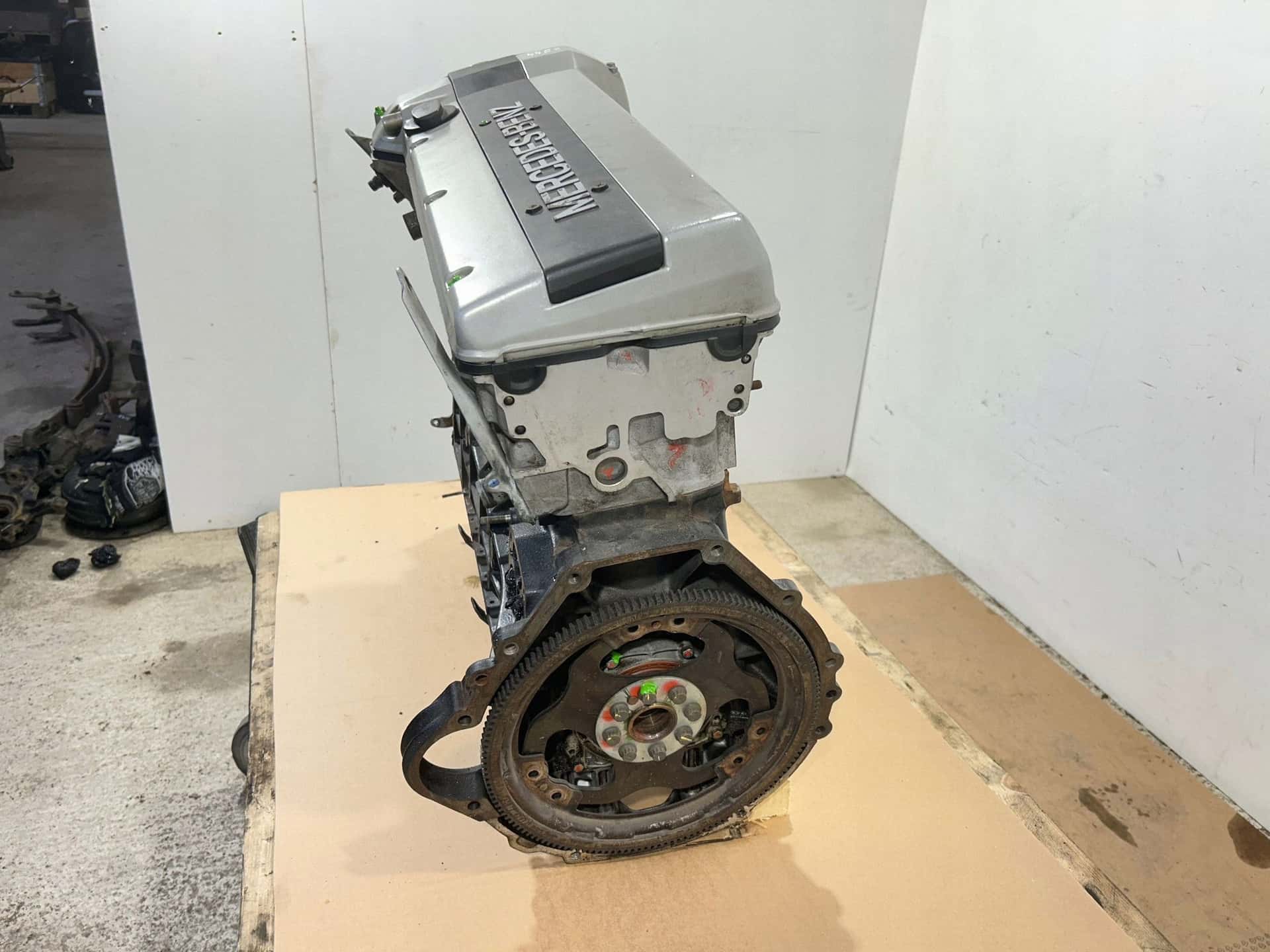 Moteur M 104.981 vue 3