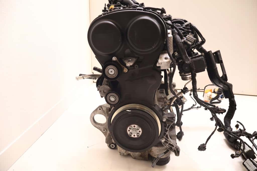 Moteur B 4204 T46 vue 2