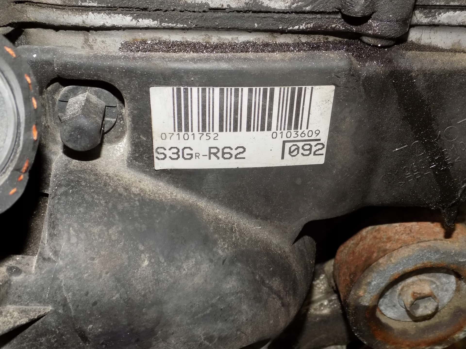 Moteur 3GR-FSE vue 4