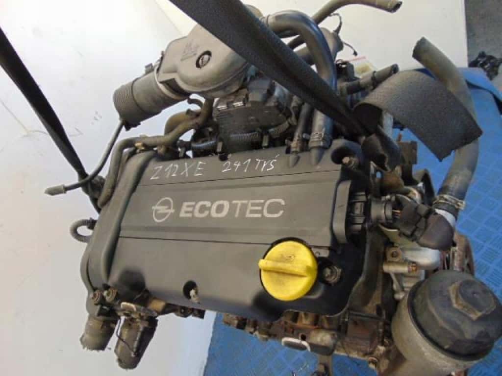 Moteur Z 12 XE vue 3