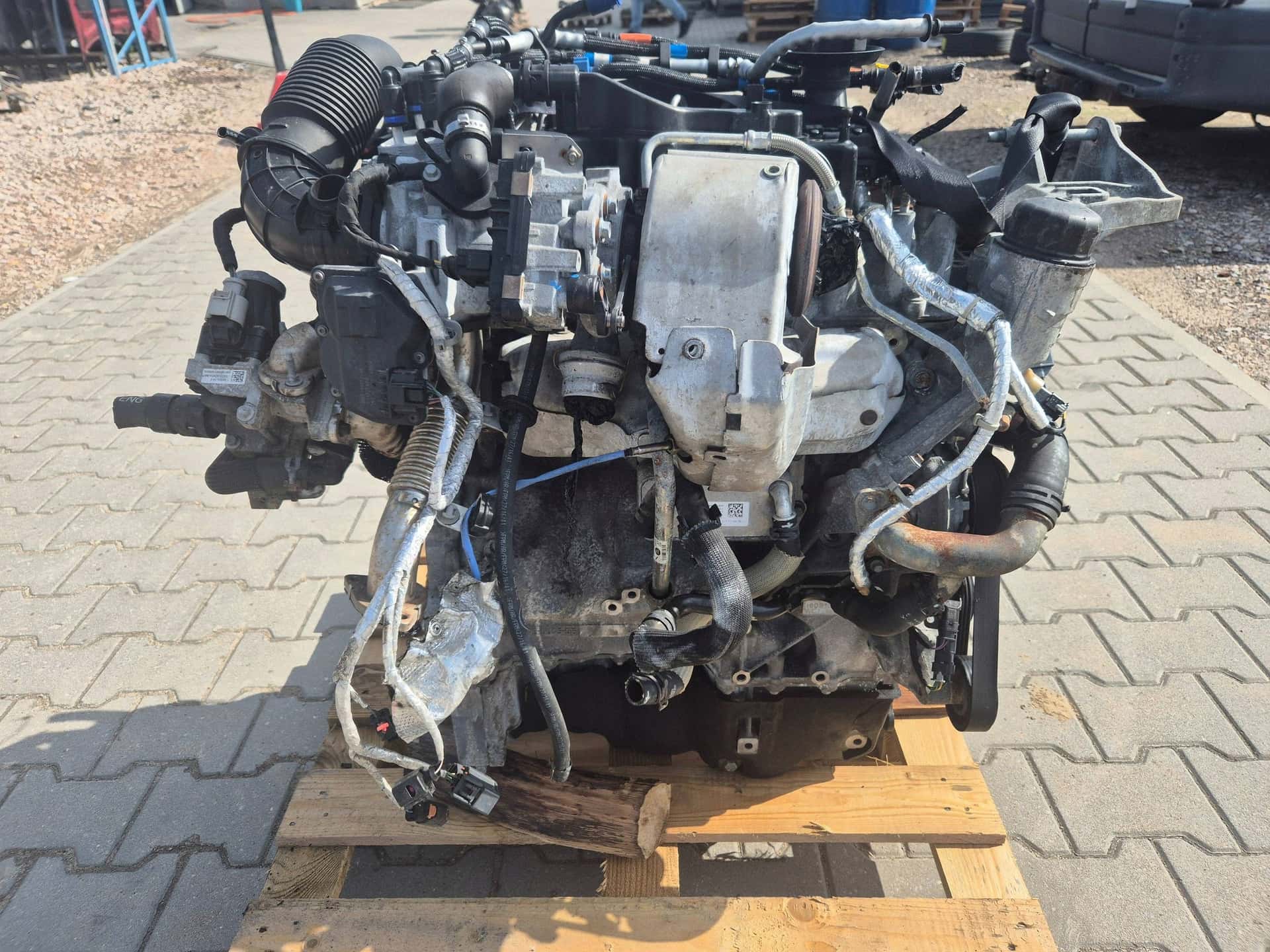 Moteur 204DTD(AJ20D4) vue 3