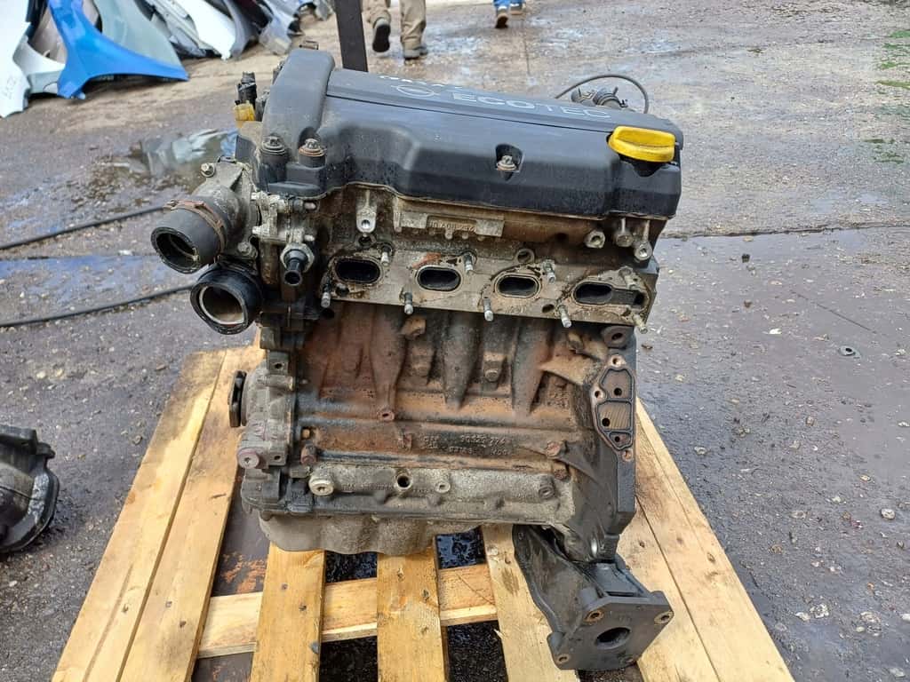 Moteur Z 12 XE vue 2