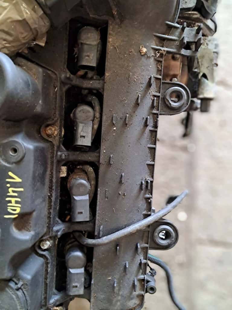 Moteur 8HX (DV4TD) vue 3