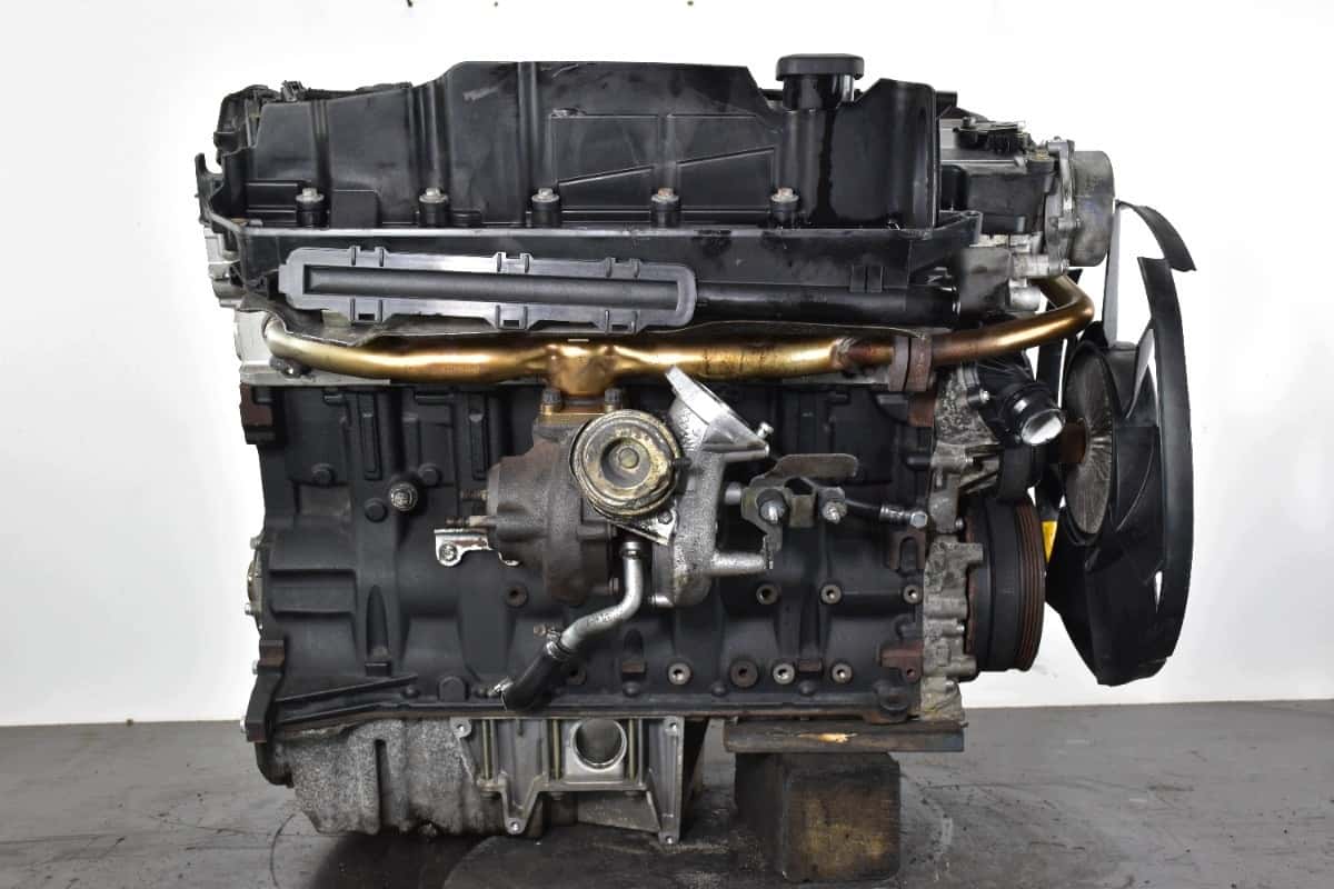 Moteur 306D2 vue 13