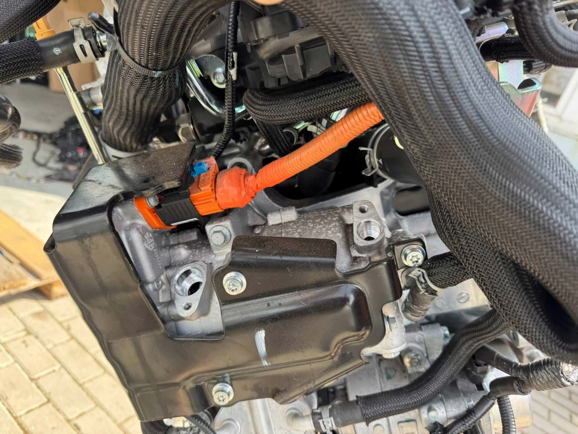 Moteur KR15DDT vue 4