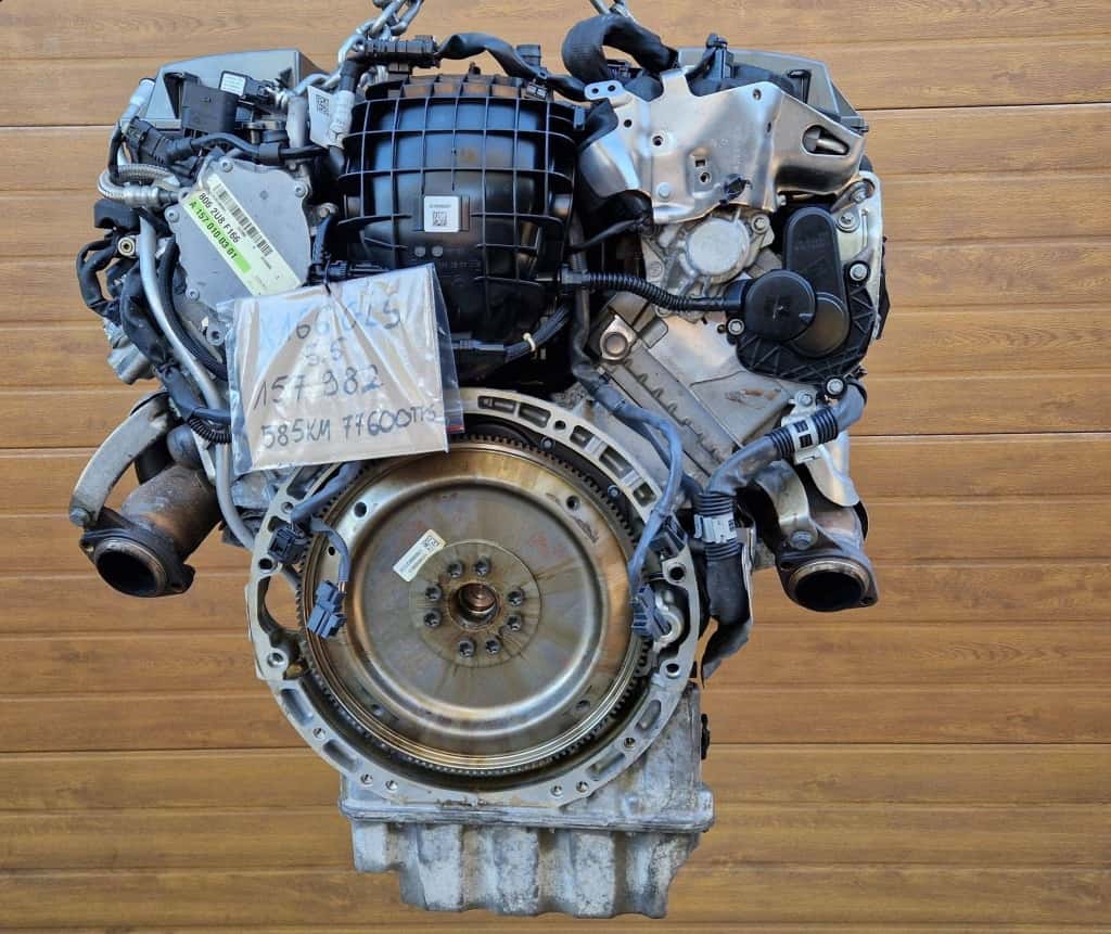 Moteur M 157.982 vue 2