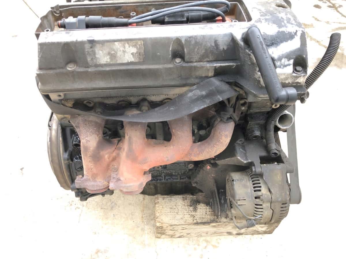 Moteur M 111.948 vue 3