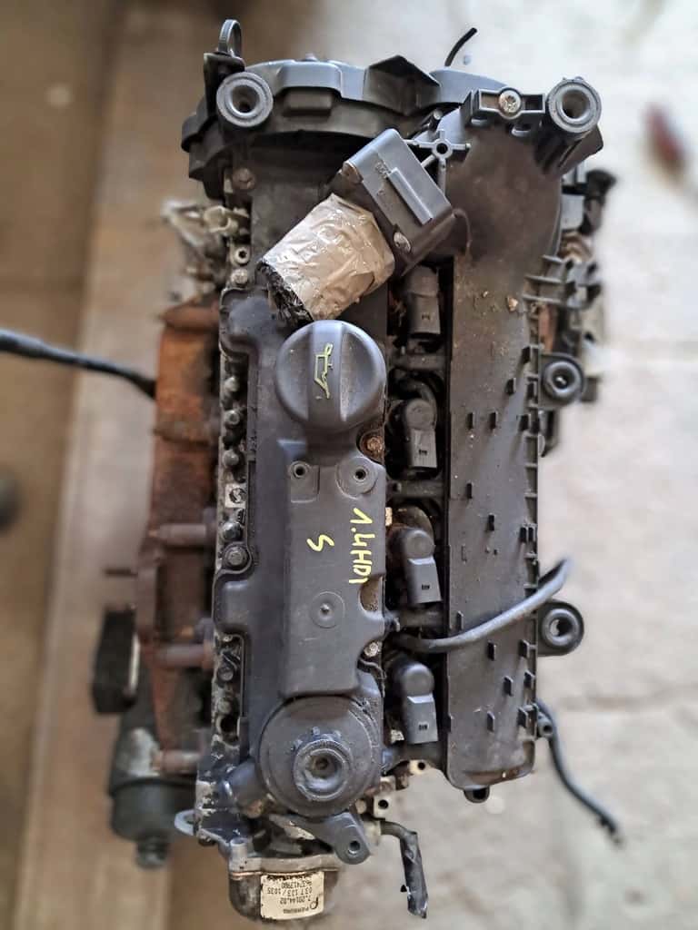 Moteur 8HX (DV4TD) vue 2