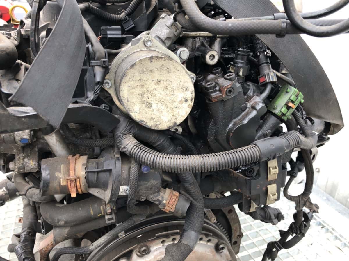 Moteur M9T 706 vue 3