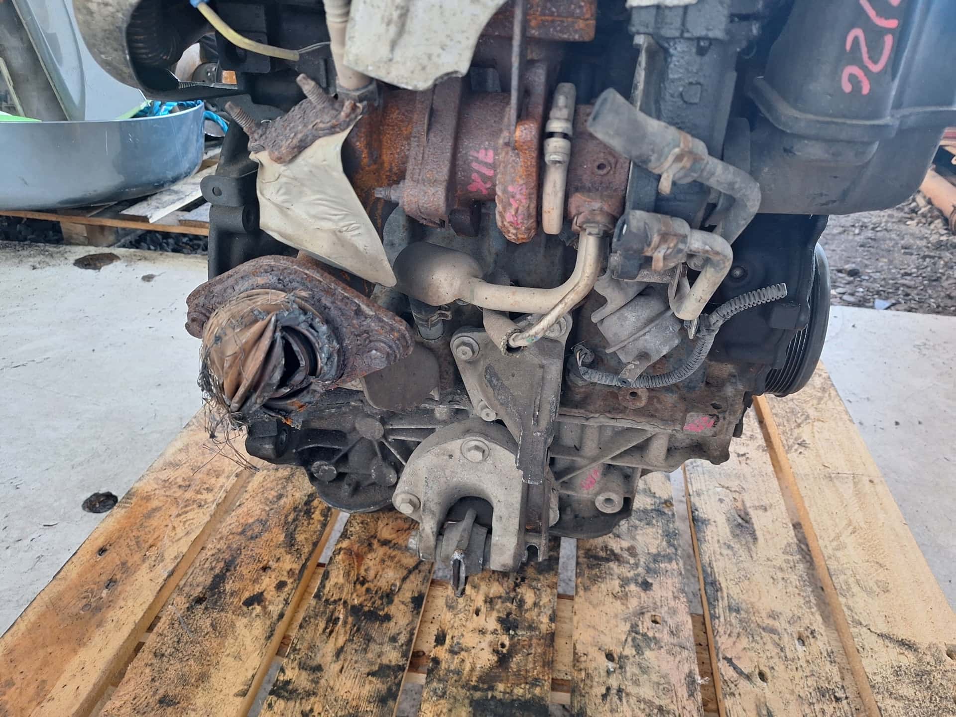 Moteur M9T 672 vue 9