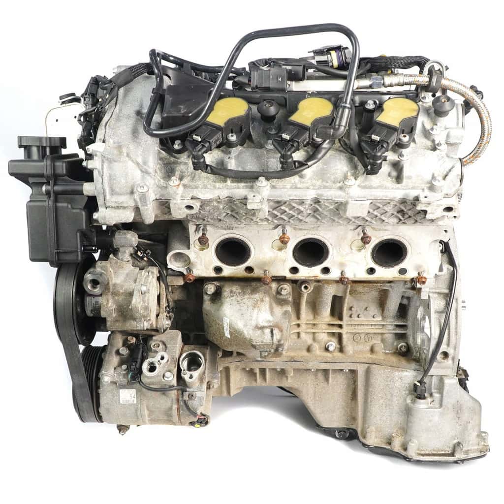 Moteur M 112.947 vue 2