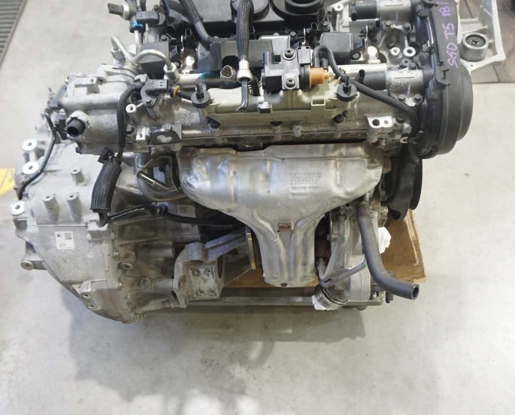 Moteur B 4204 T26 vue 4