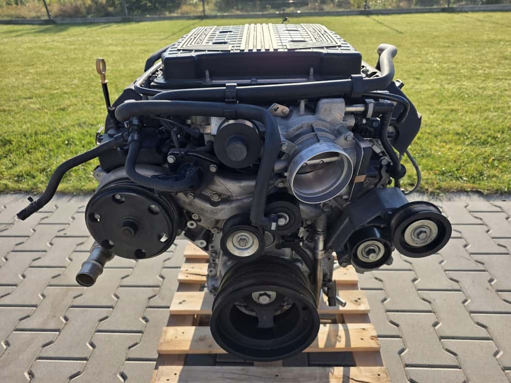 Moteur LT4(376CUV8) vue 2