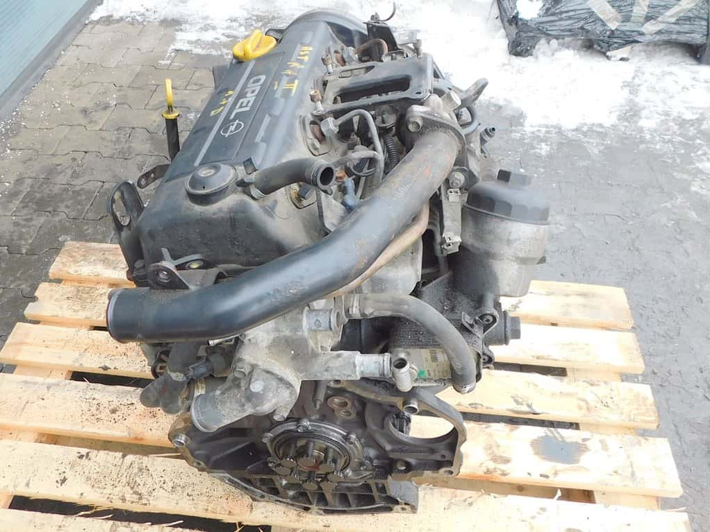 Moteur Y 17 DT vue 5