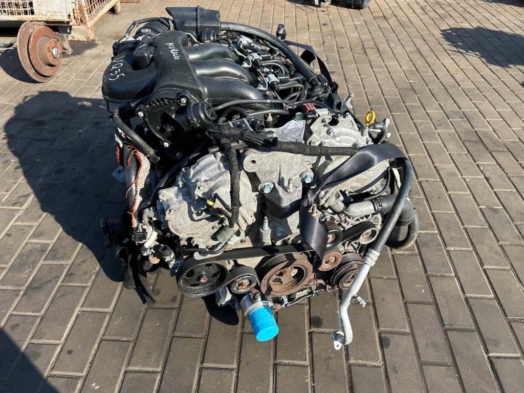 Moteur VQ35 vue 4