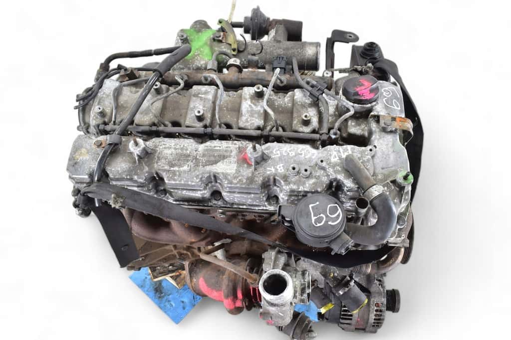 Moteur D27DT vue 5