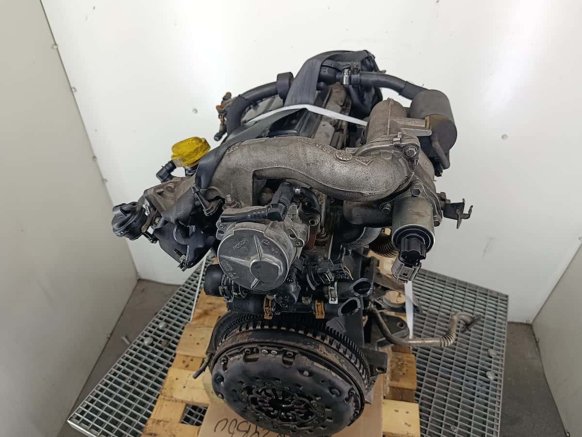 Moteur F9Q 800 vue 2