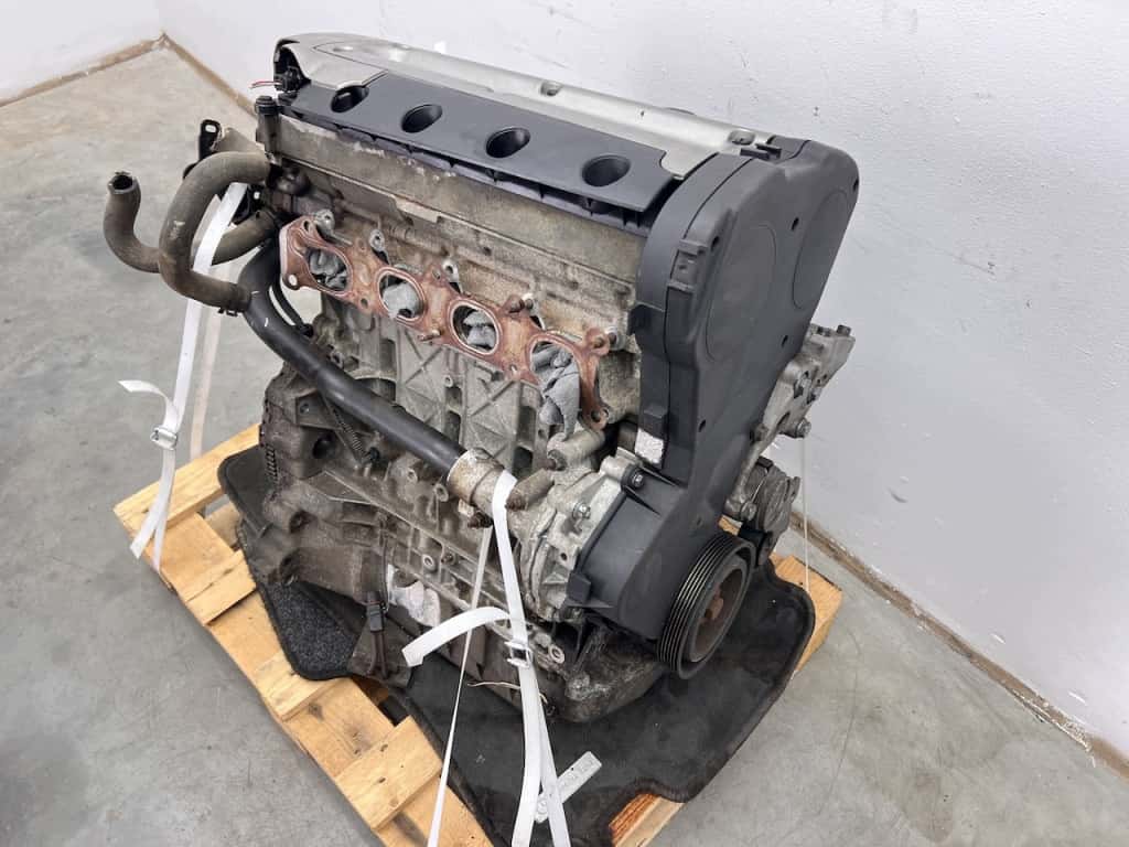 Moteur RLZ (EW10D) vue 2