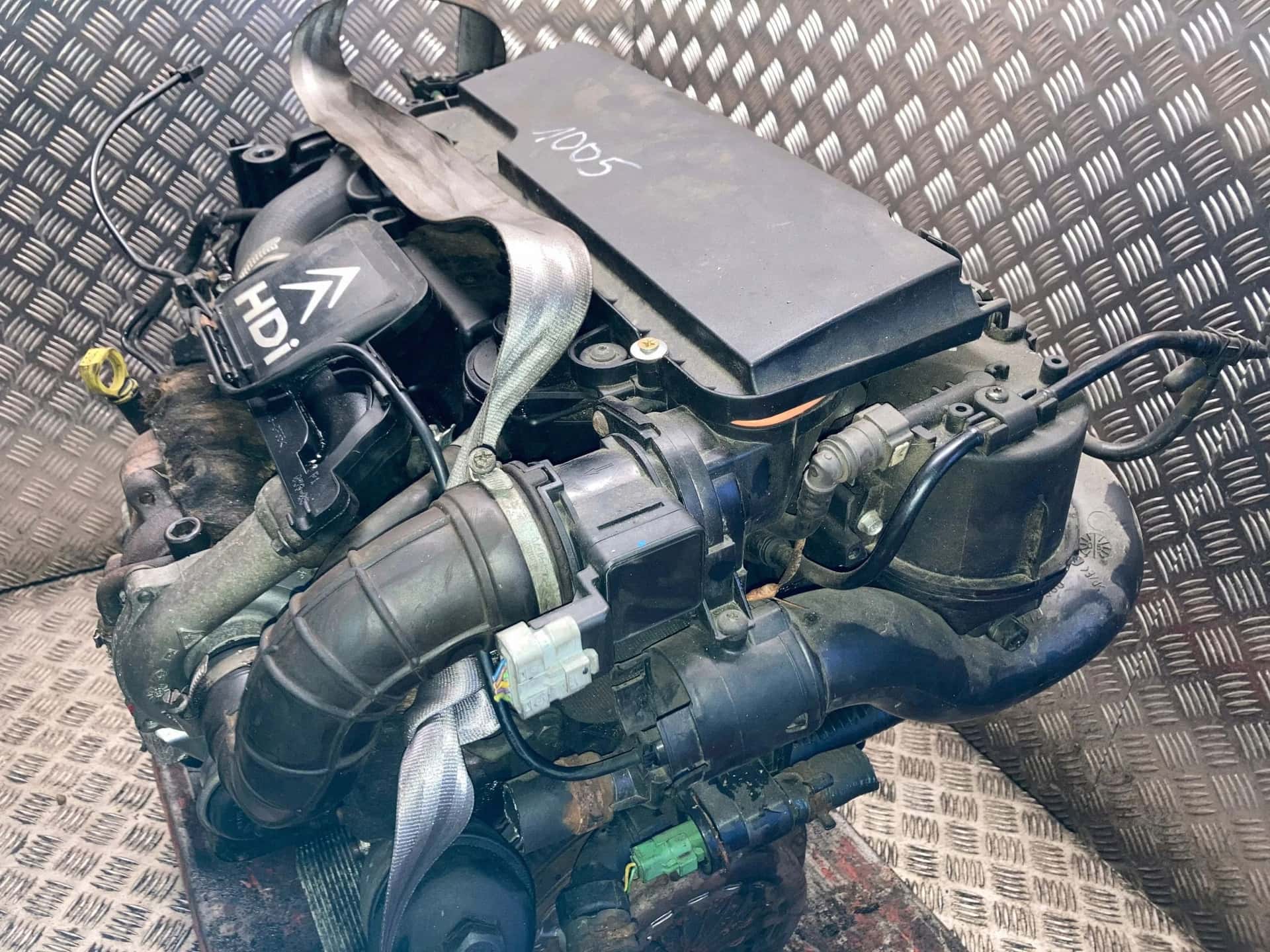 Moteur 8HZ (DV4TD) vue 8