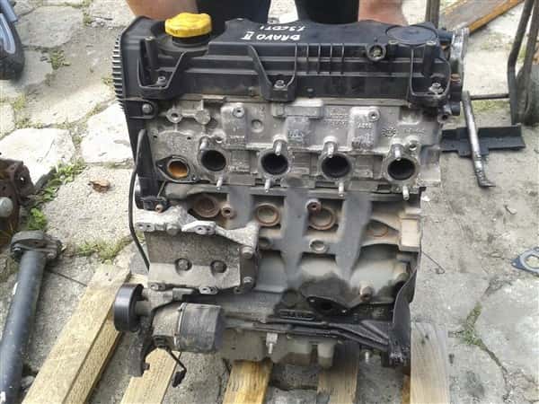 Moteur 192 A8.000 vue 2