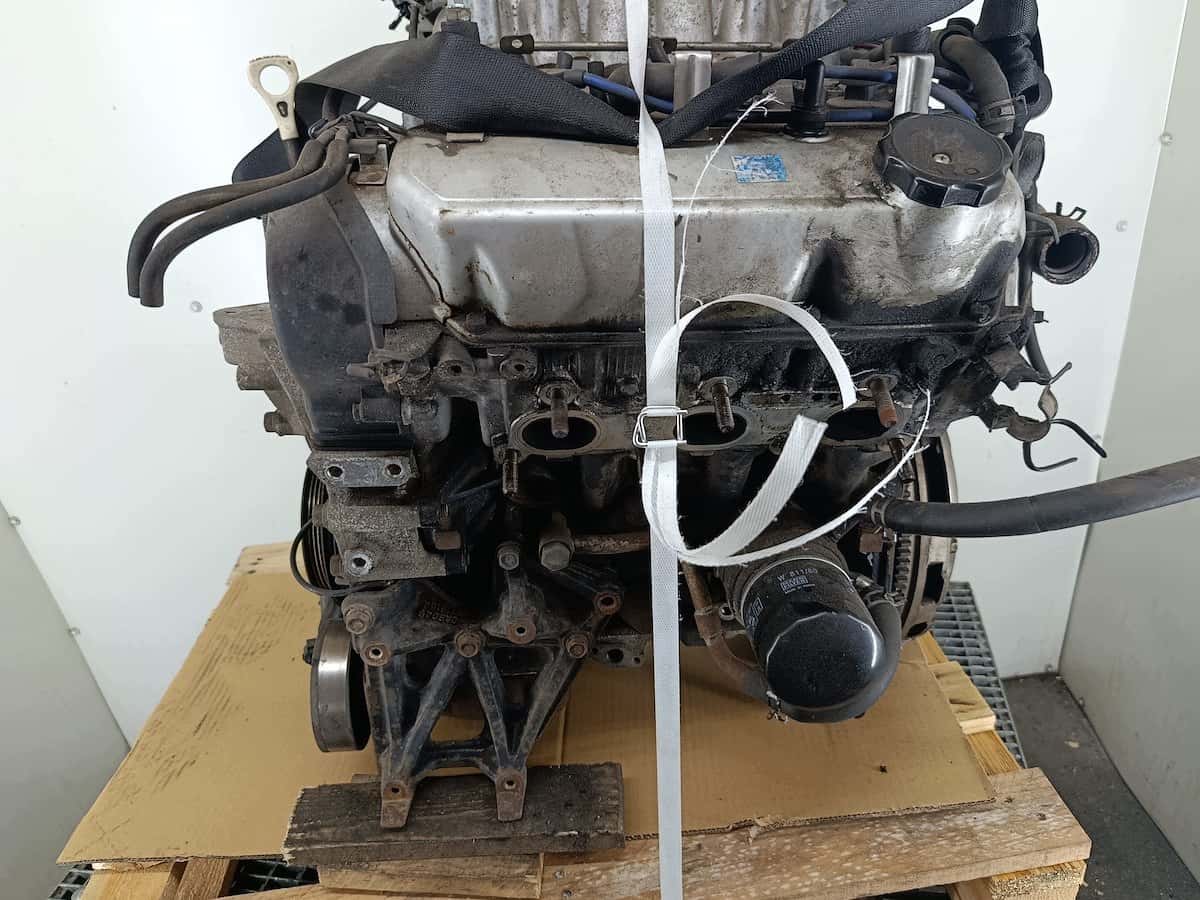 Moteur 6A13 vue 5