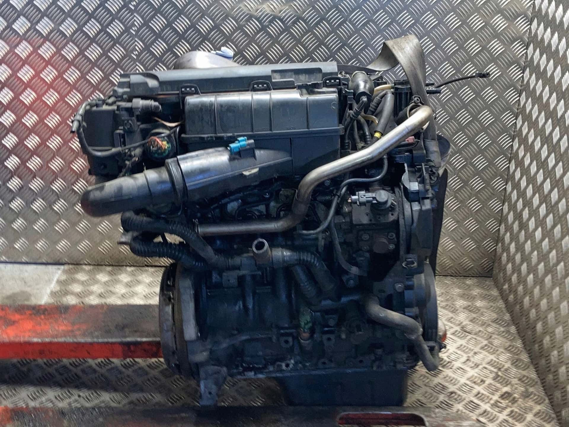Moteur 8HZ (DV4TD) vue 4