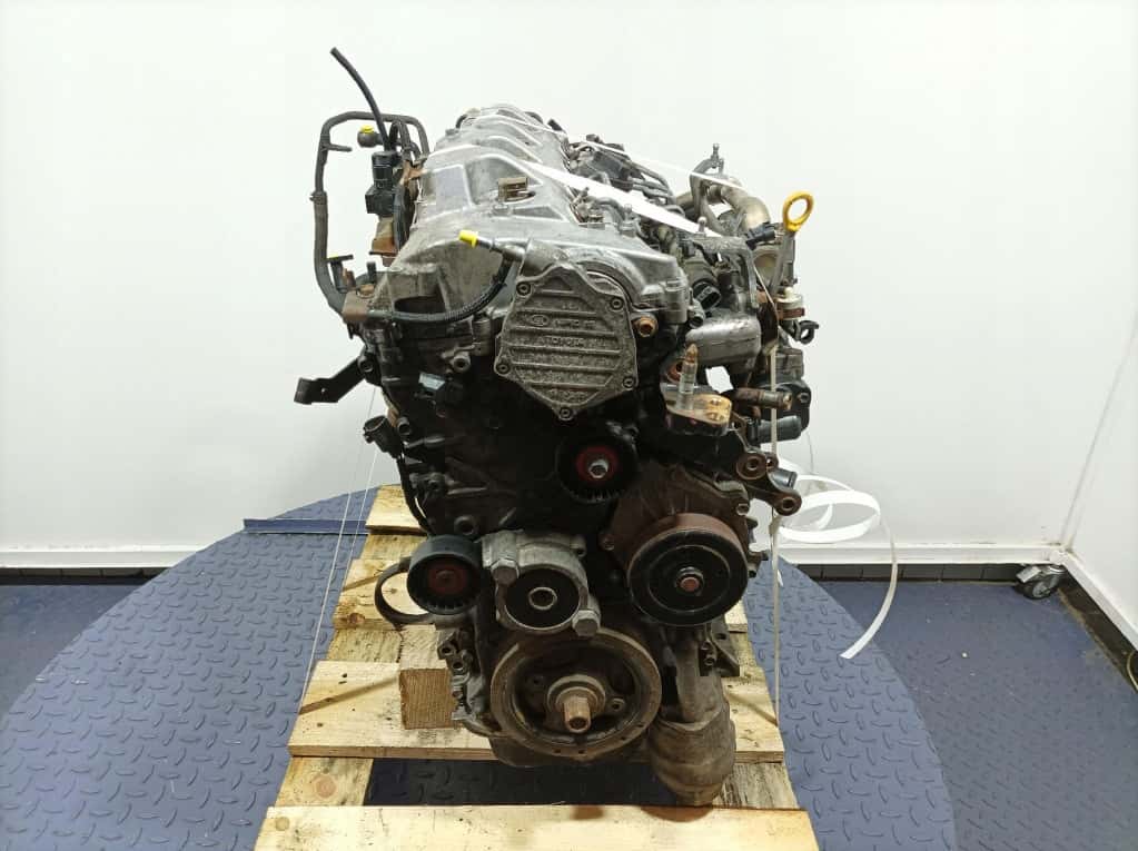 Moteur 2AD-FTV vue 2