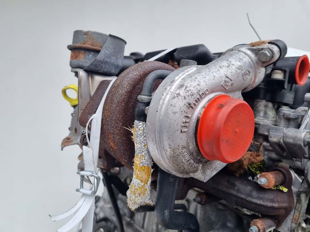 Moteur 8HY (DV4TED4) vue 5
