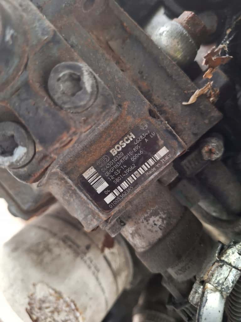 Moteur F1AE3481A vue 4