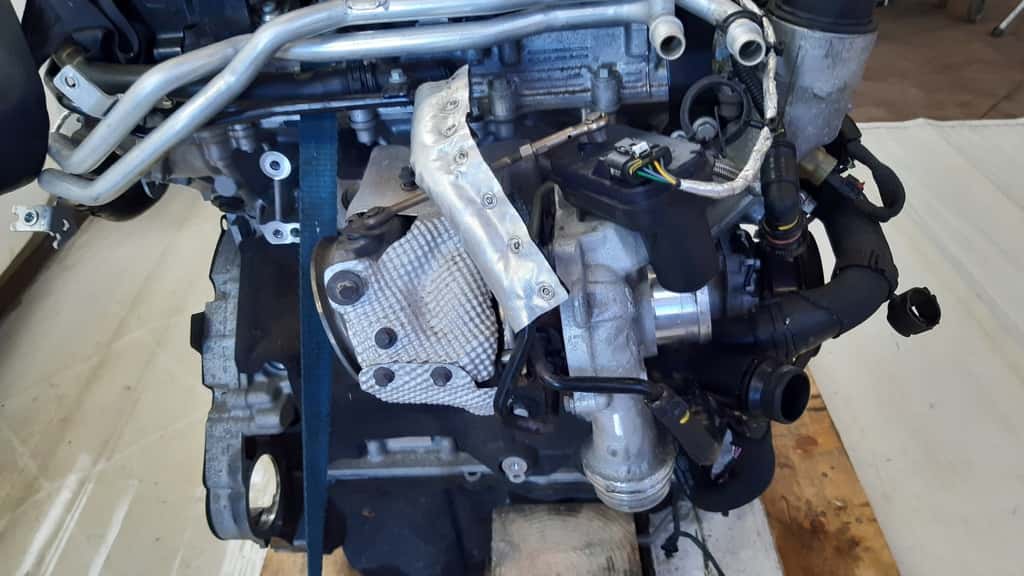 Moteur PT204(AJ20P4) vue 3