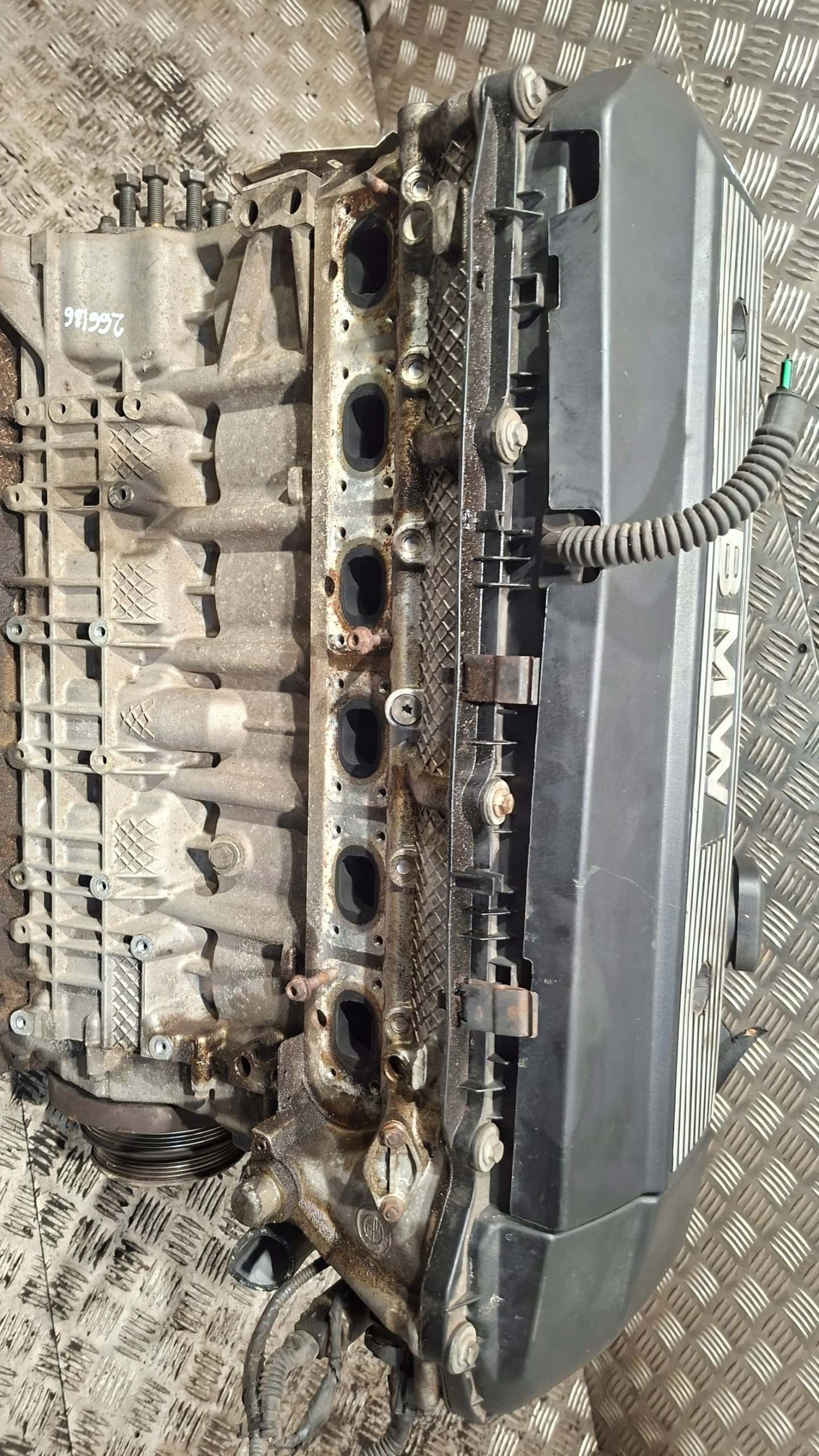 Moteur M52 B20 (206S3) vue 4