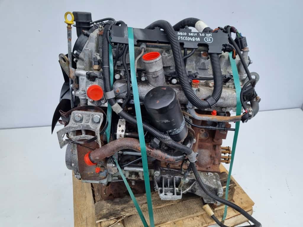 Moteur F1CE0481A vue 4