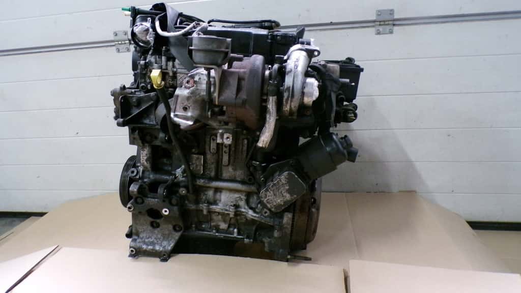 Moteur 8HY (DV4TED4) vue 4