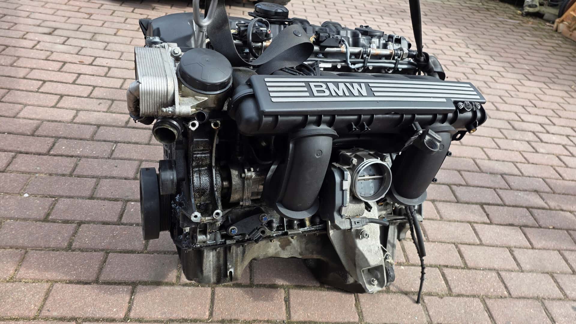 Moteur N53 B30 A vue 2