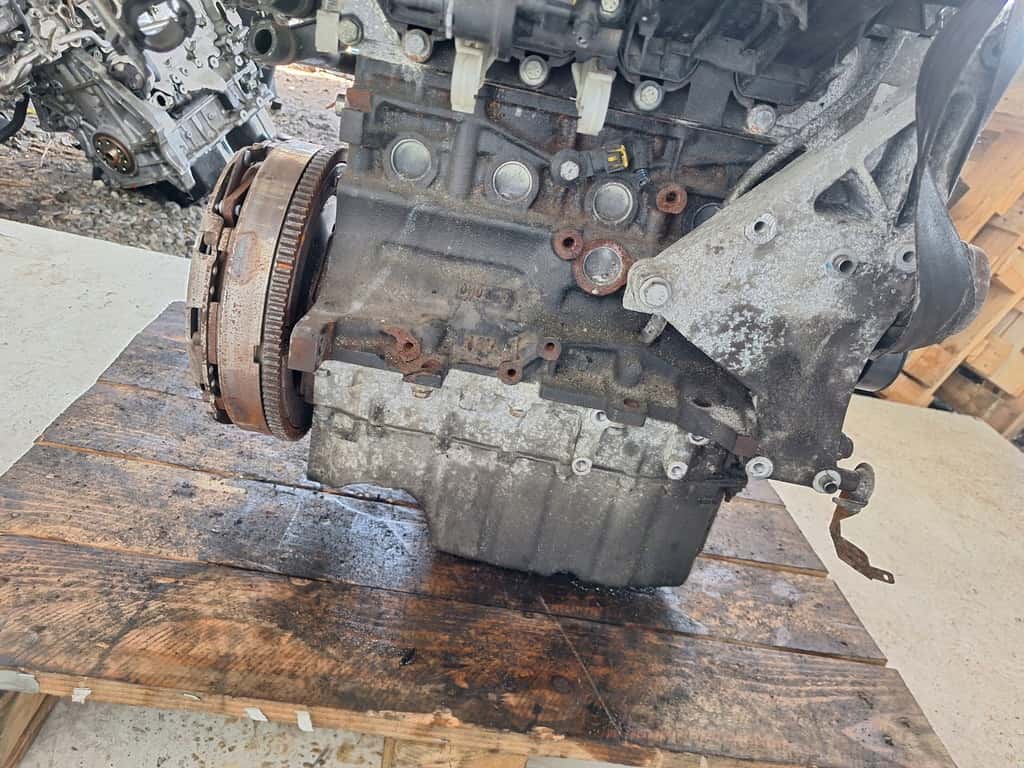 Moteur 955 A6.000 vue 5