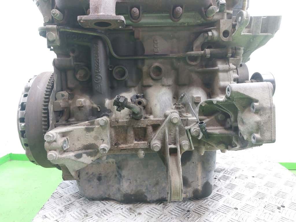 Moteur F1AE0481C vue 7