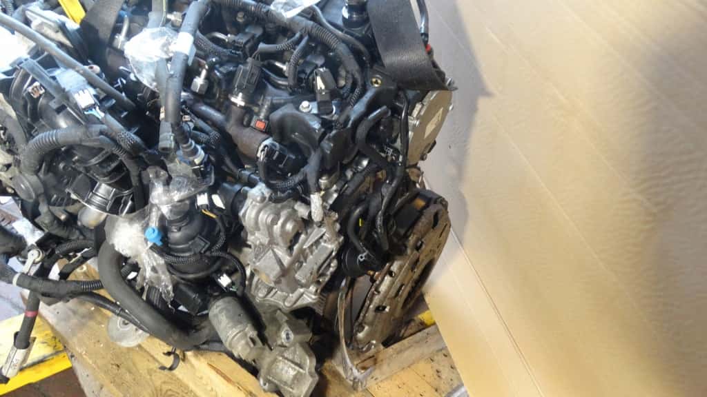 Moteur YNR6 vue 5