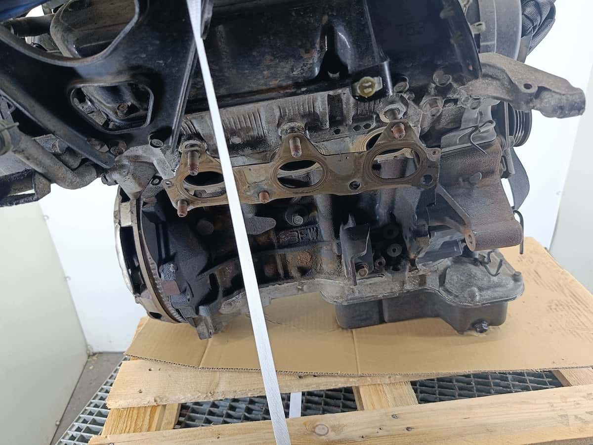 Moteur 6A13 vue 3