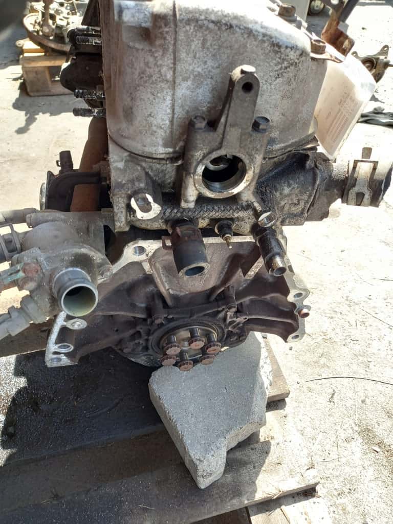 Moteur D14A8 vue 3
