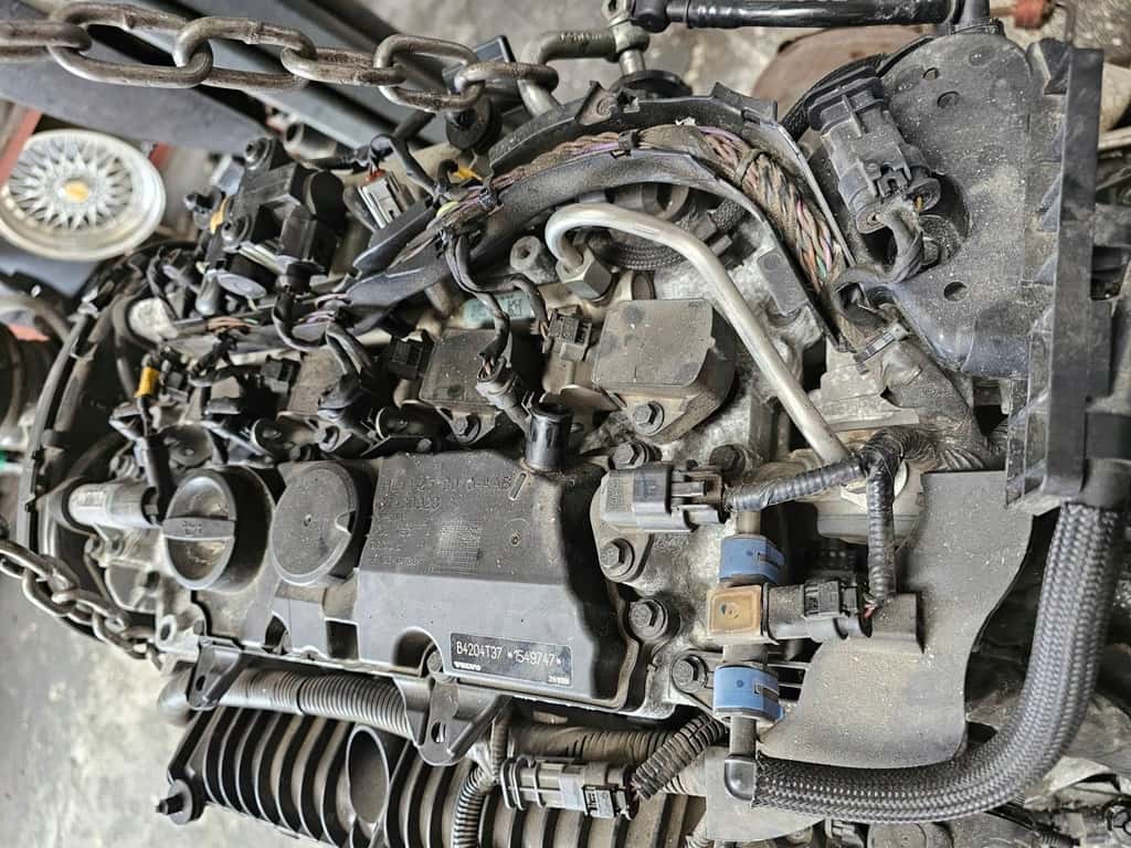 Moteur B 4204 T37 vue 2