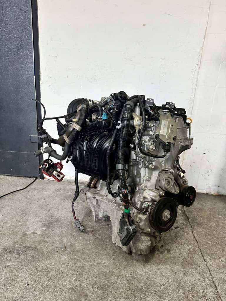 Moteur 2NR-FKE vue 2