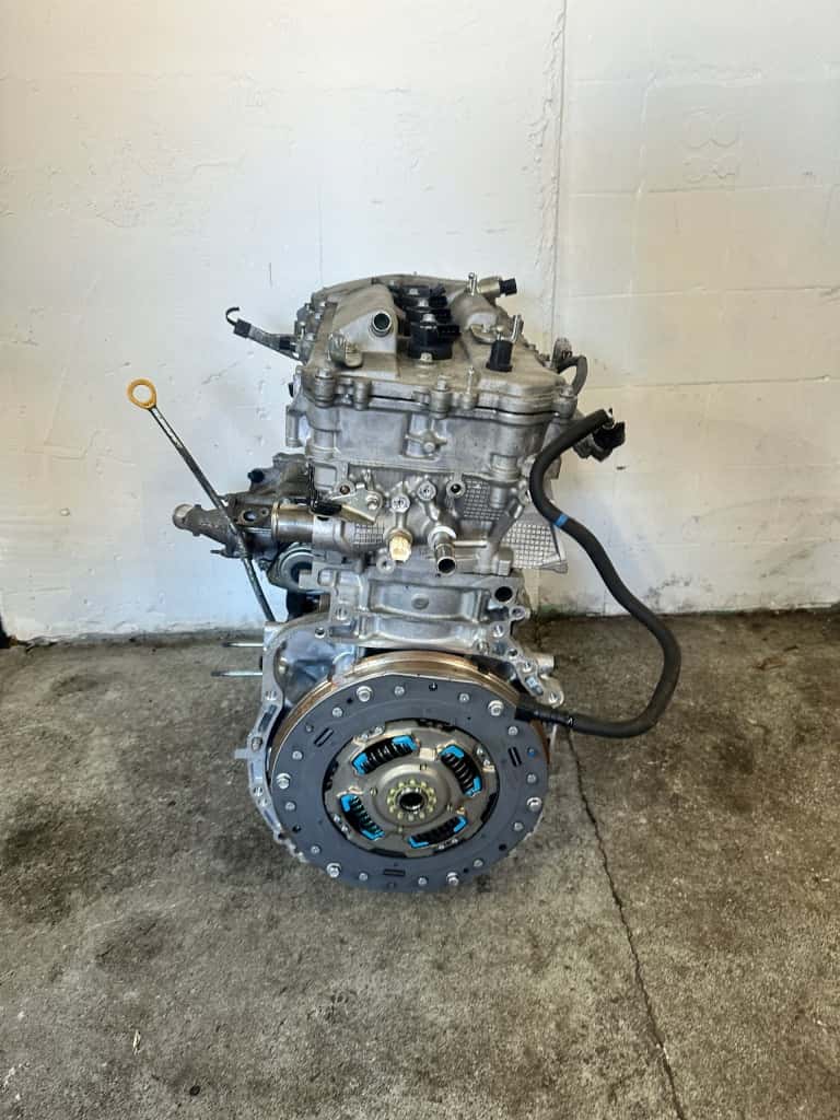 Moteur 2AR-FXE vue 2