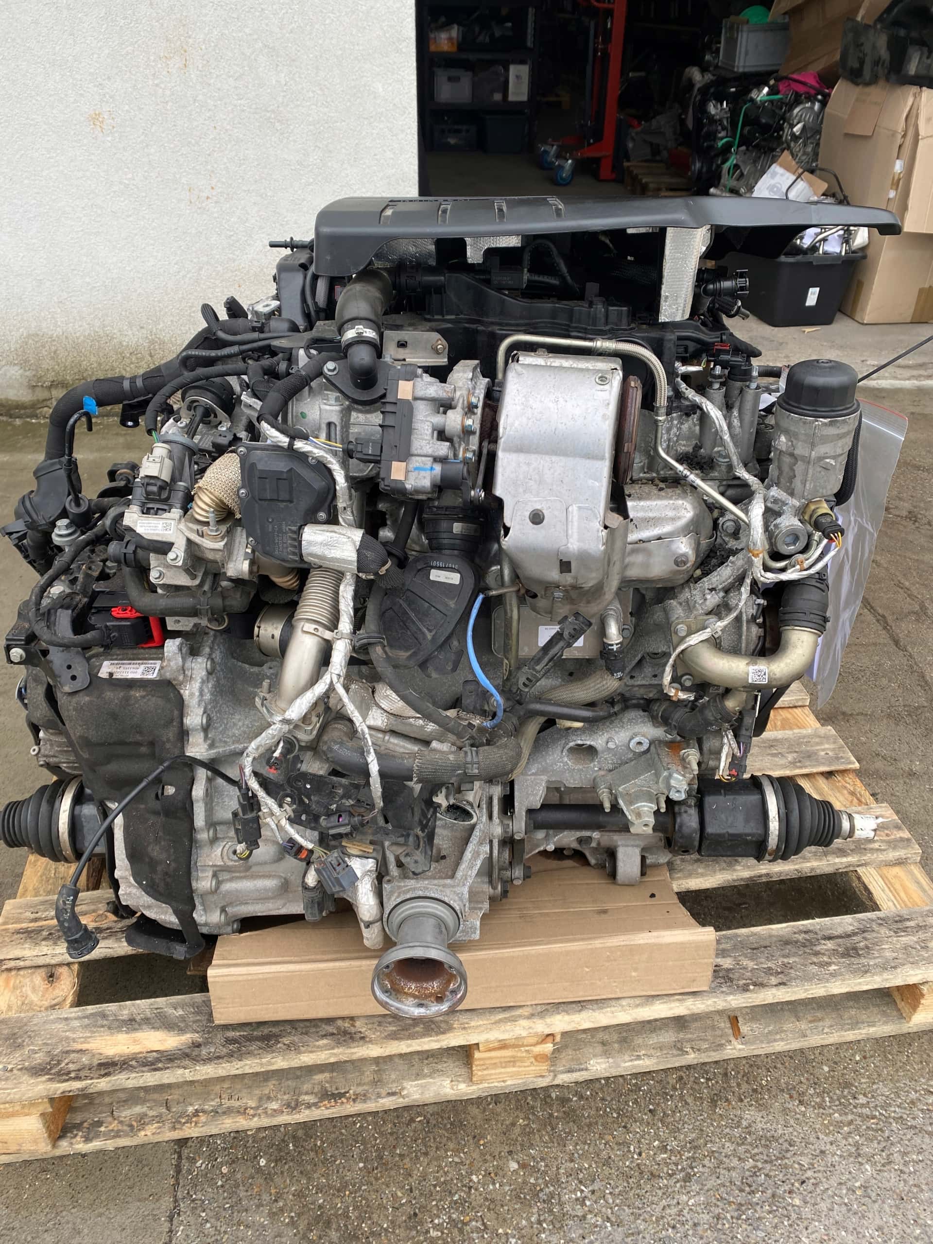 Moteur 204DTD(AJ20D4) vue 3
