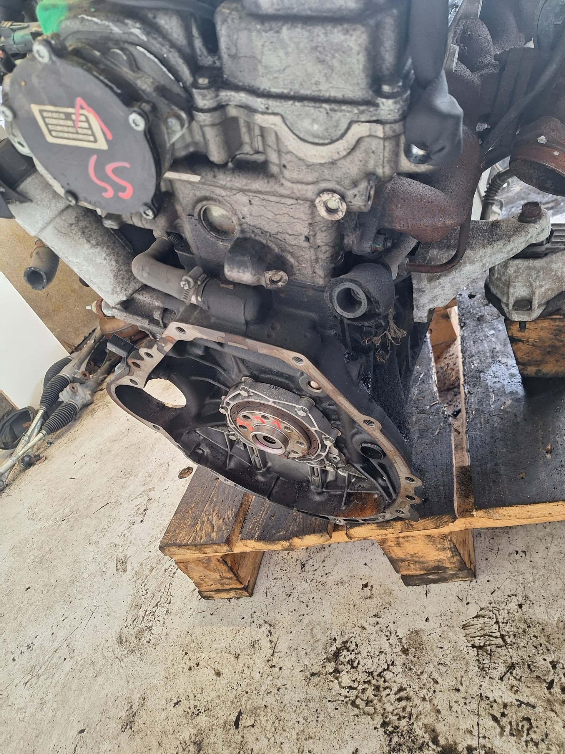 Moteur D27DTP vue 9