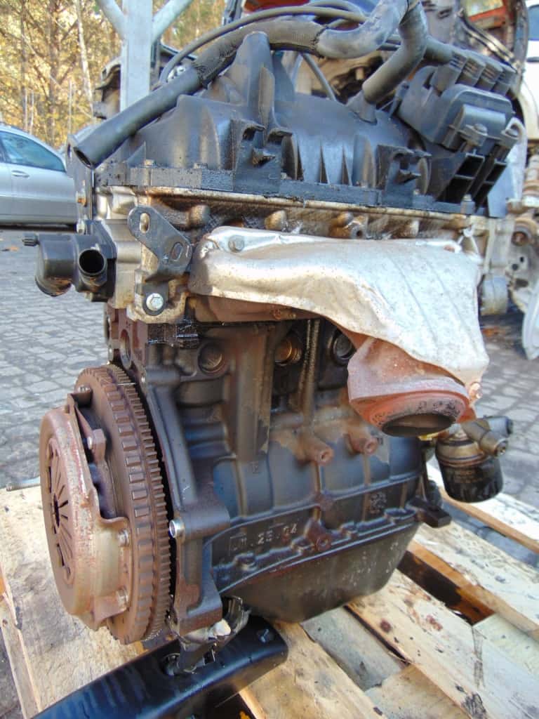 Moteur D4F 732 vue 4