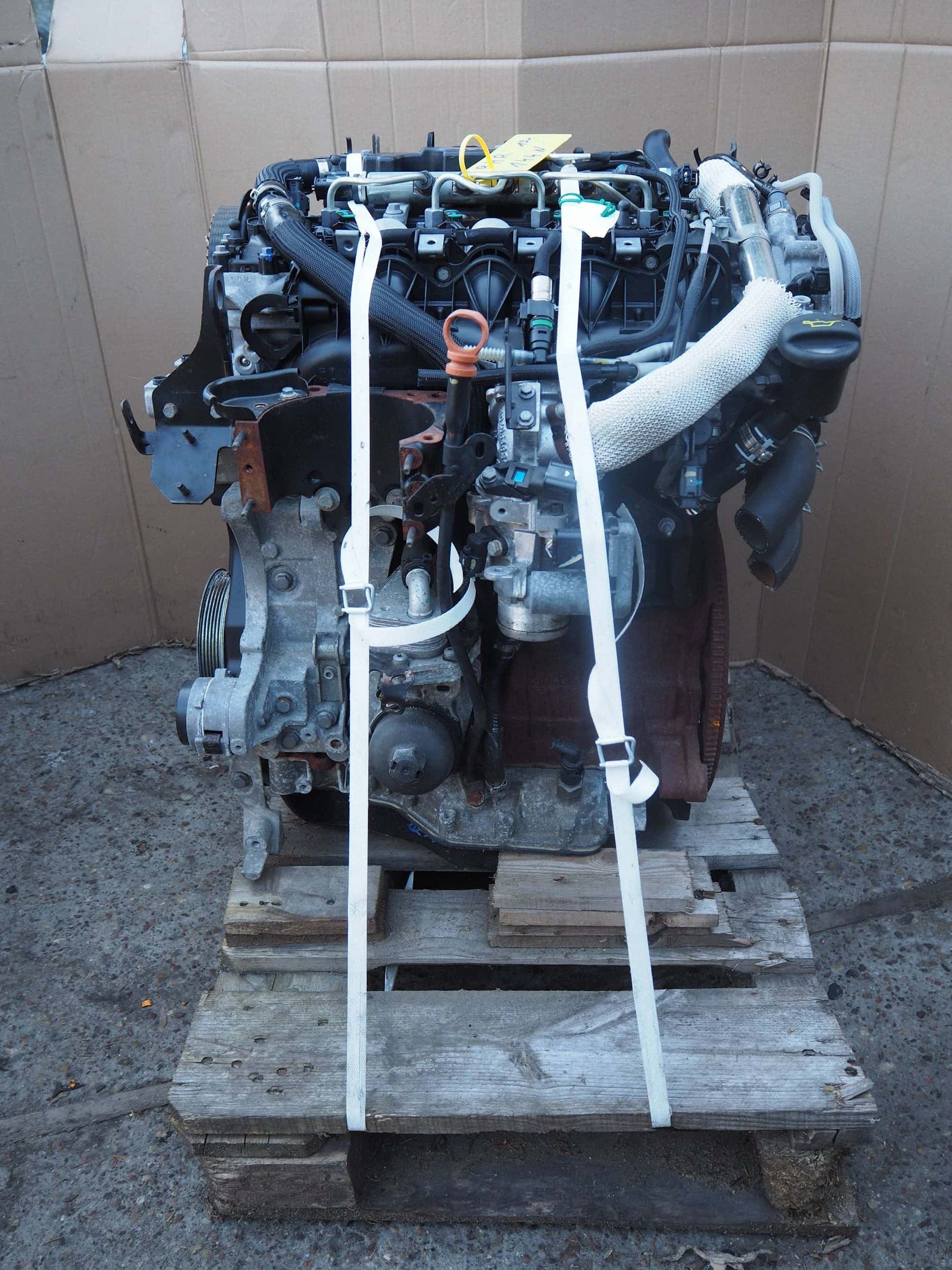 Moteur 4HL (DW12C) vue 2