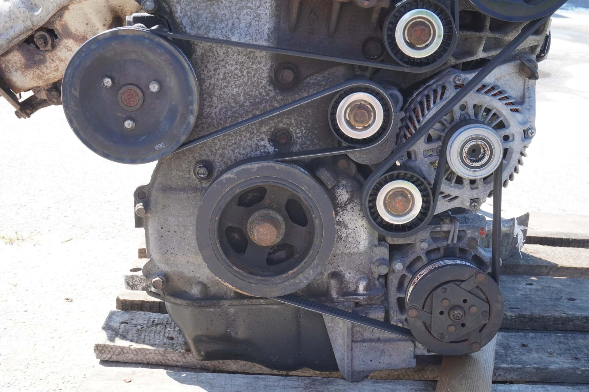 Moteur 4B10 vue 7