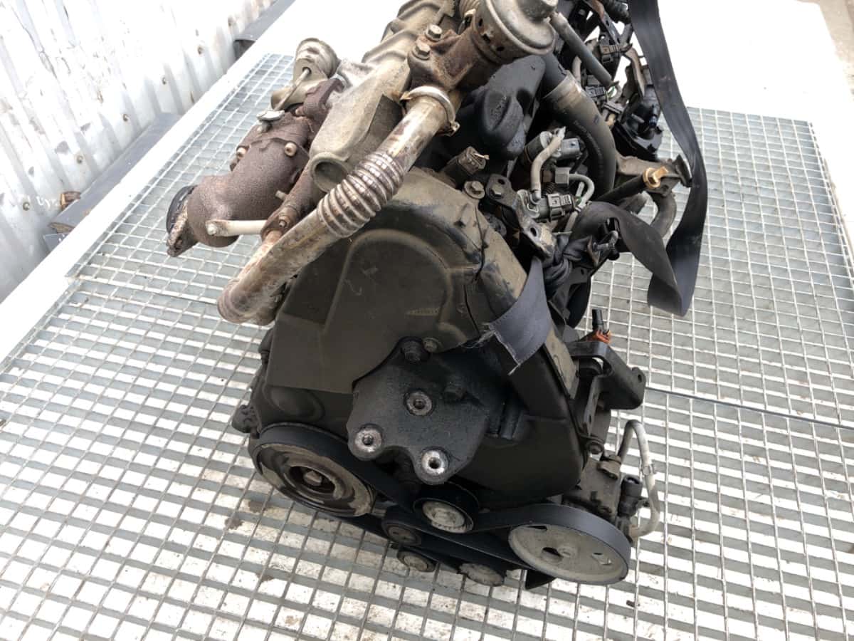 Moteur RHV (DW10UTD) vue 4
