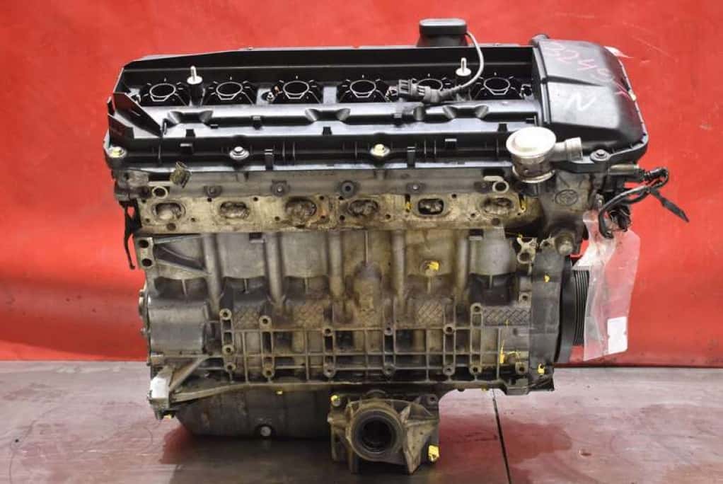 Moteur M54 B30 (306S3) vue 5