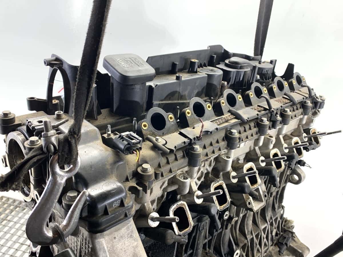 Moteur 306D3 vue 3